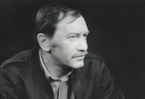 Turgut Uyar Kimdir? Kısaca Hayatı ve Şiirleri