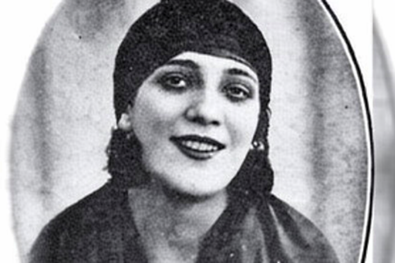 Saraydan Sokaklara Toplumcu Bir Kalem: Suat Derviş